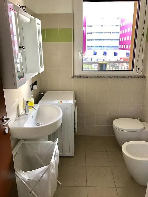 Politecnico Chique Apartment Μιλάνο 0*,